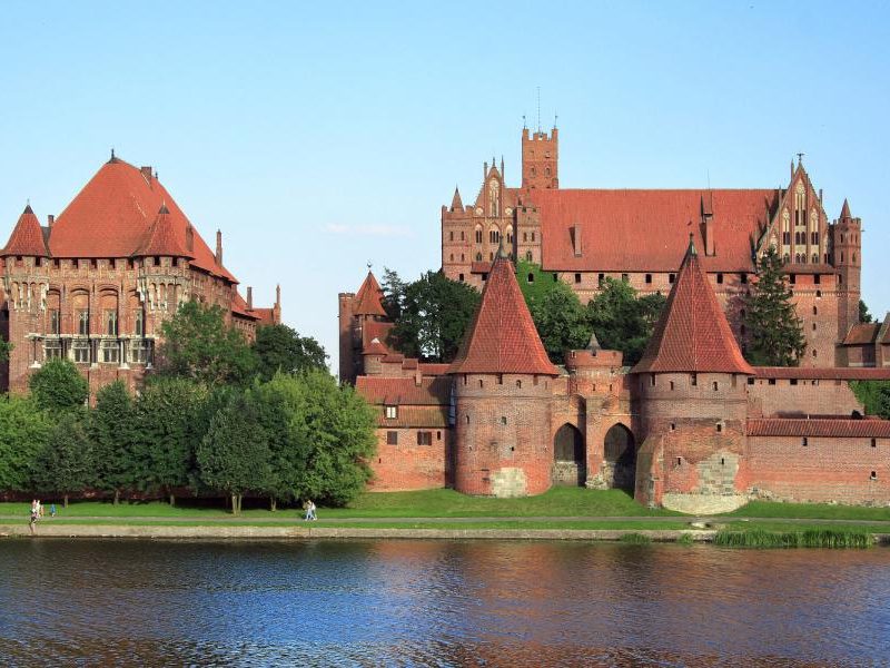4 DNI TORUŃ - TRÓJMIASTO - MALBORK TERMIN: CAŁY ROK (DO UZGODNIENIA)